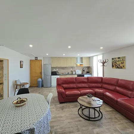 En Pierre Avec Piscine Partagee, Wifi, Proche De Bergerac - Fr-1-616-490